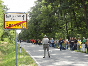 Menschenkette bei Kerkwitz, 2014