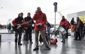 Nümmes am Berliner Hauptbahnhof, Energiewende-Demo 31.10.2013