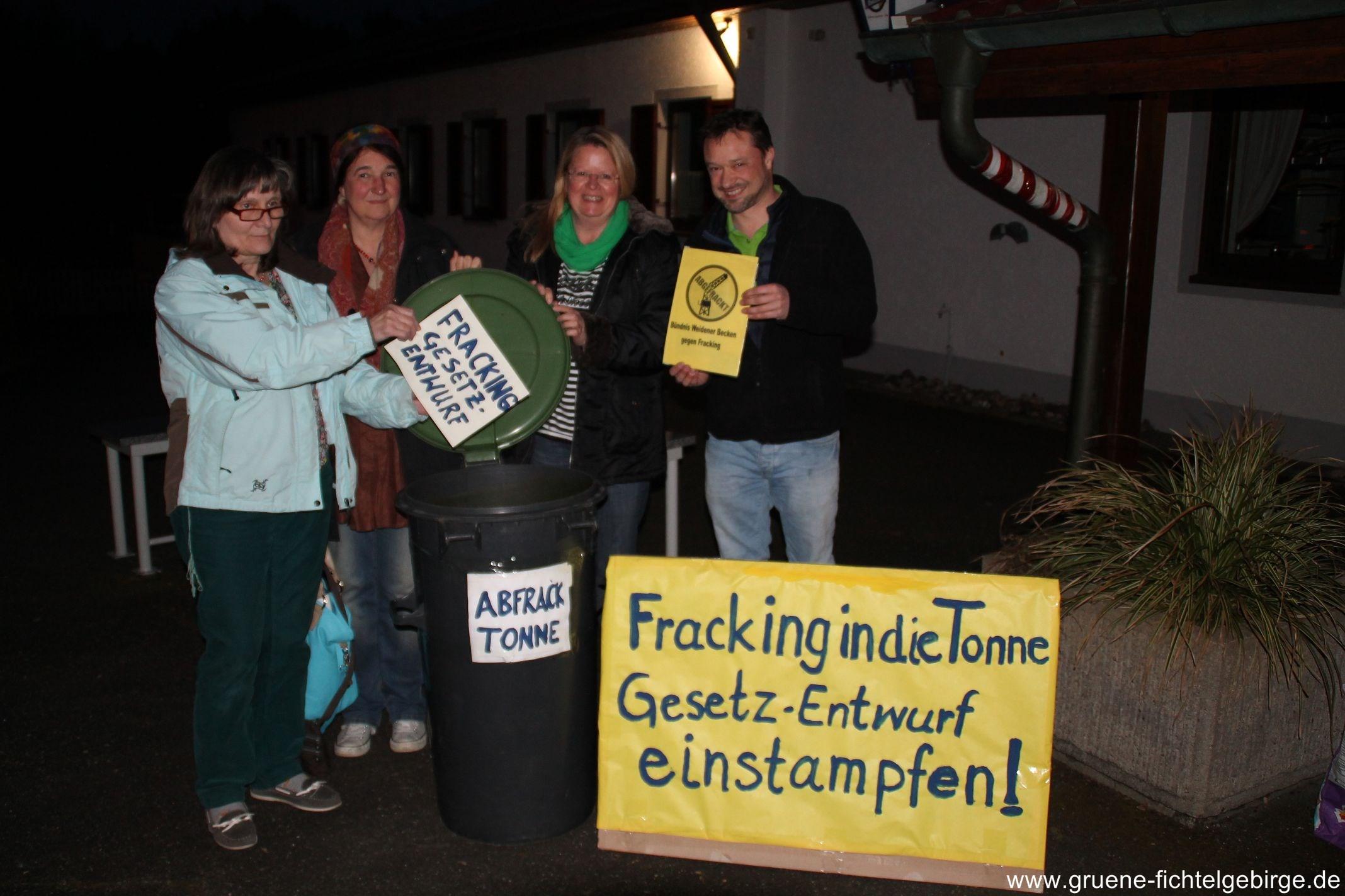 Fracking-Gesetzentwurf-in-die-Tonne-k-2015-Fracking-Weiden-13